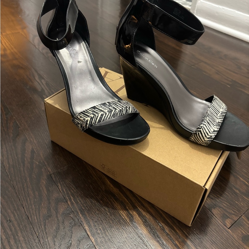 Calvin Klein Black and White Patterned Wedge Sandals